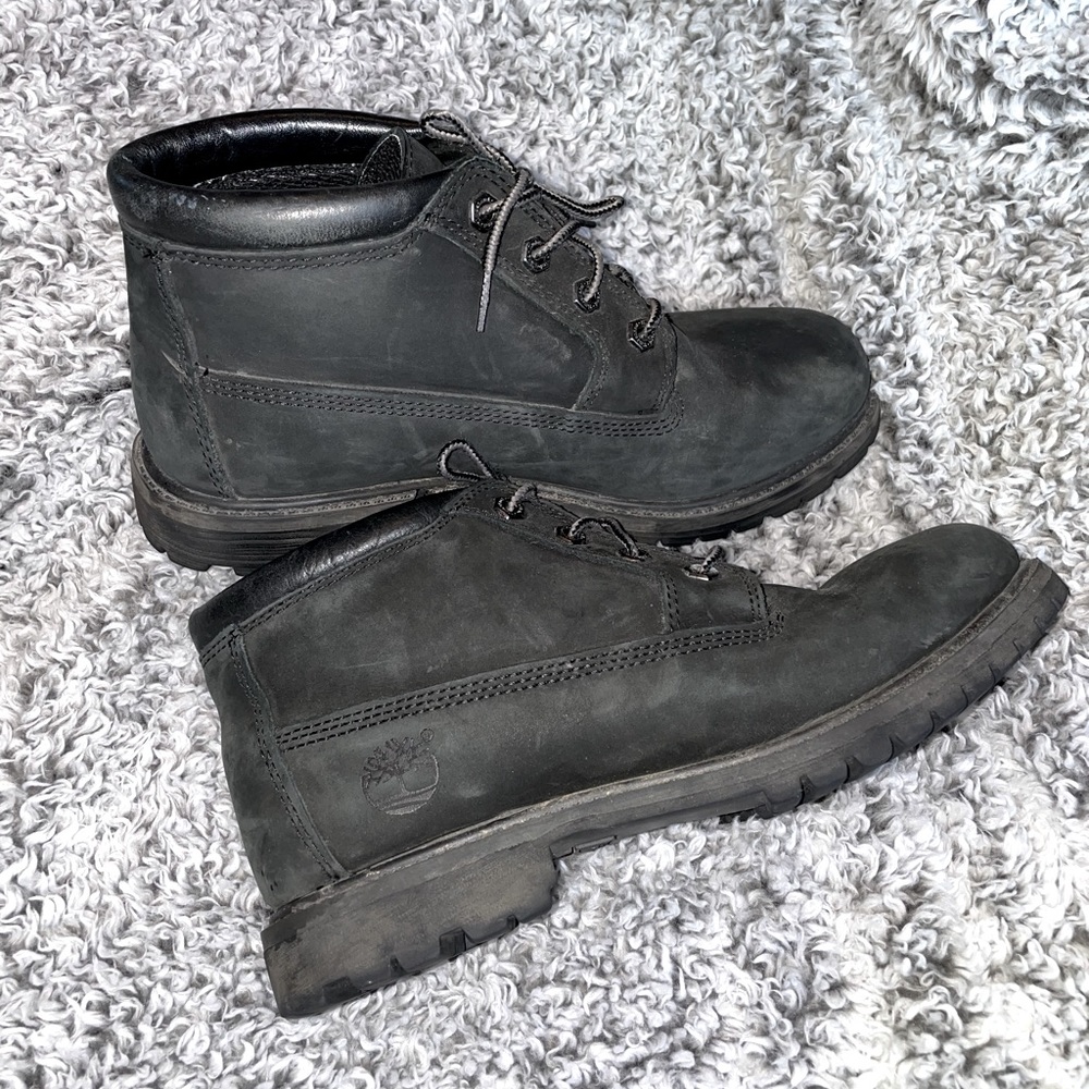 Black timberlands size 9